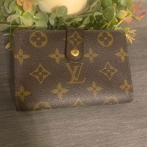 LV wallet